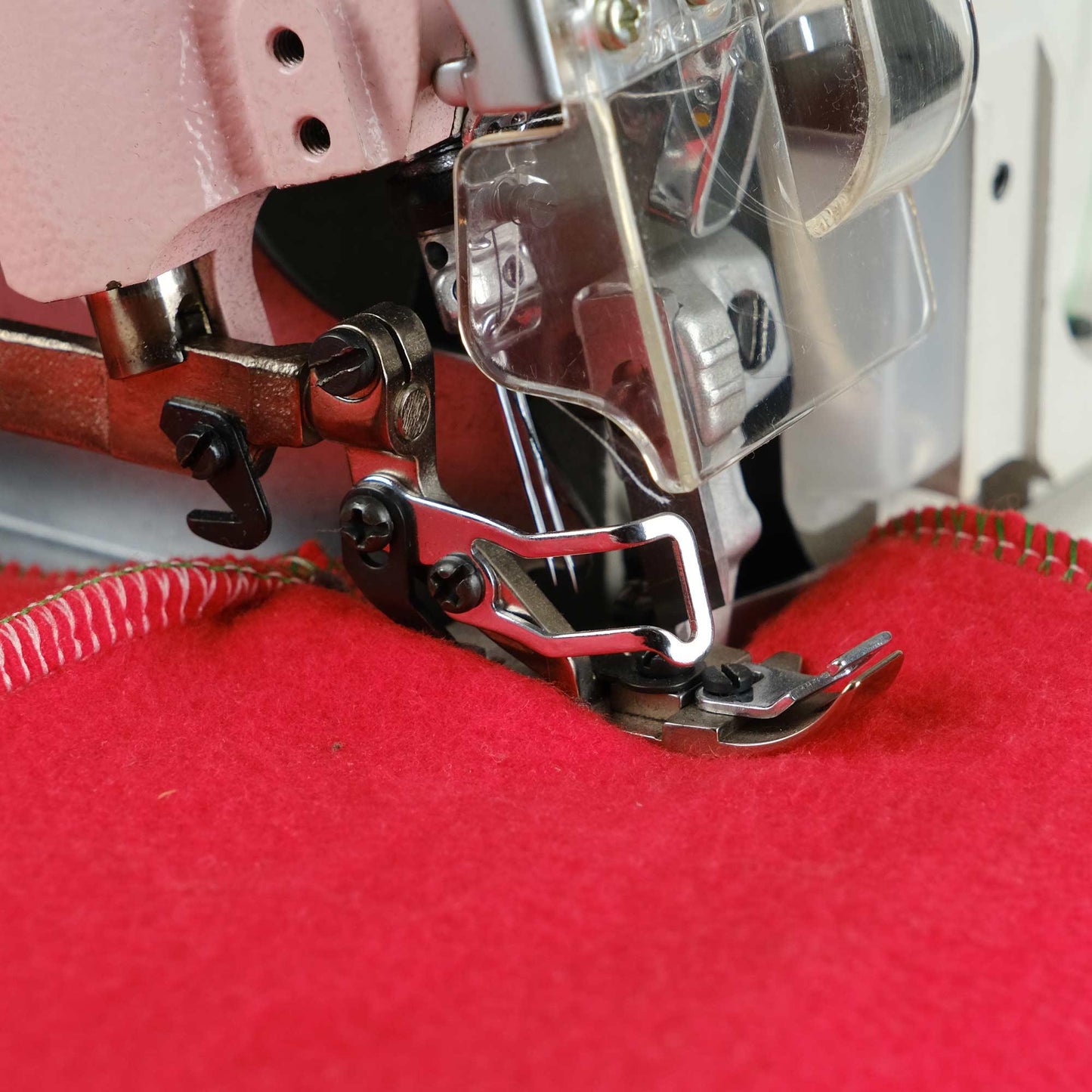 FDM 2. El Pegasus M-952 4 İplik Overlok Makinesi